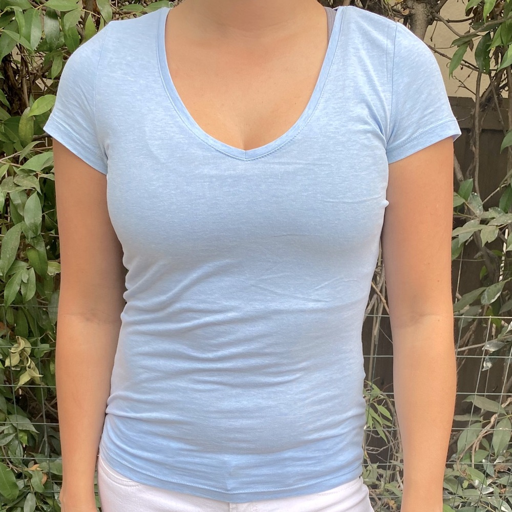 Basic V Neck Tee